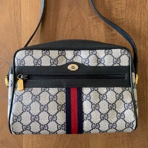 authentic vintage Gucci GG camera bag Sherry line navy w dustbag made in Italy